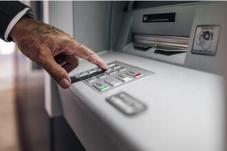 Επίδομα 100 ευρώ: Η ημερομηνία της πληρωμής