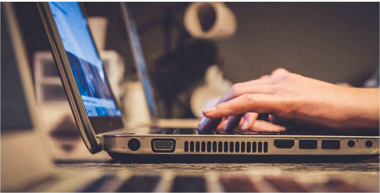 Voucher 200 ευρώ για γρήγορο ίντερνετ: Ποιοι μπορούν να το λάβουν και πώς-Ερωτήσεις και απαντήσεις