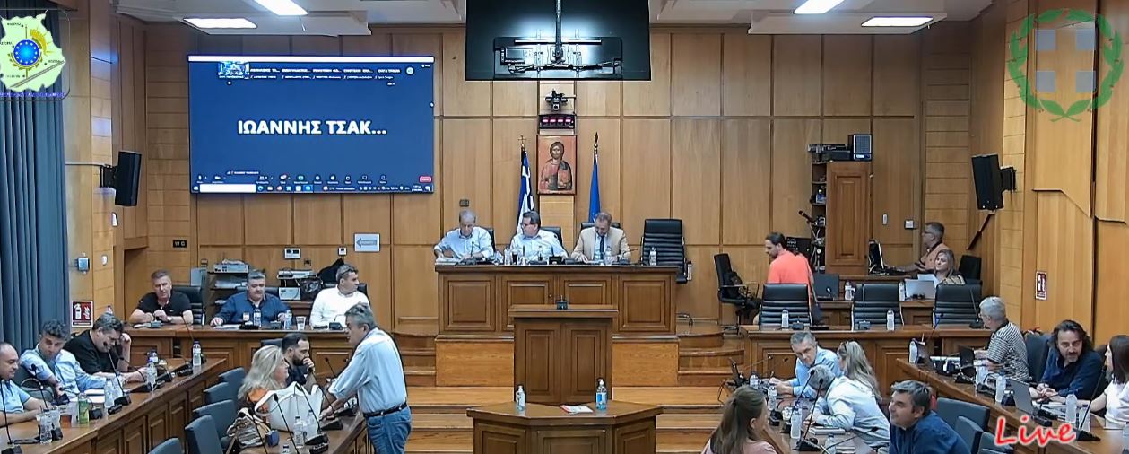 ΣΚΑΝΔΑΛΟ ΣΤΗΝ ΠΕΡΙΦΕΡΕΙΑ: Έντονες κατηγορίες για "στημένο" διαγωνισμό υπέρ συζύγου στελέχους