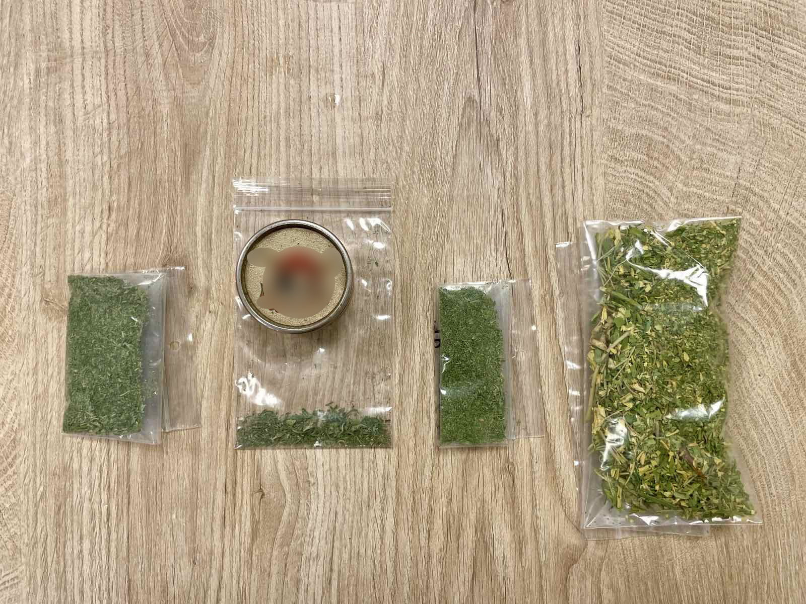 Συνελήφθη 54χρονος ημεδαπός, για καλλιέργεια δενδρυλλίων κάνναβης και διακίνηση ναρκωτικών (video & φωτογραφίες) | Eordaialive.com Συνελήφθη 54χρονος ημεδαπός, για καλλιέργεια δενδρυλλίων κάνναβης και διακίνηση ναρκωτικών (video & φωτογραφίες) - Eordaialive.com