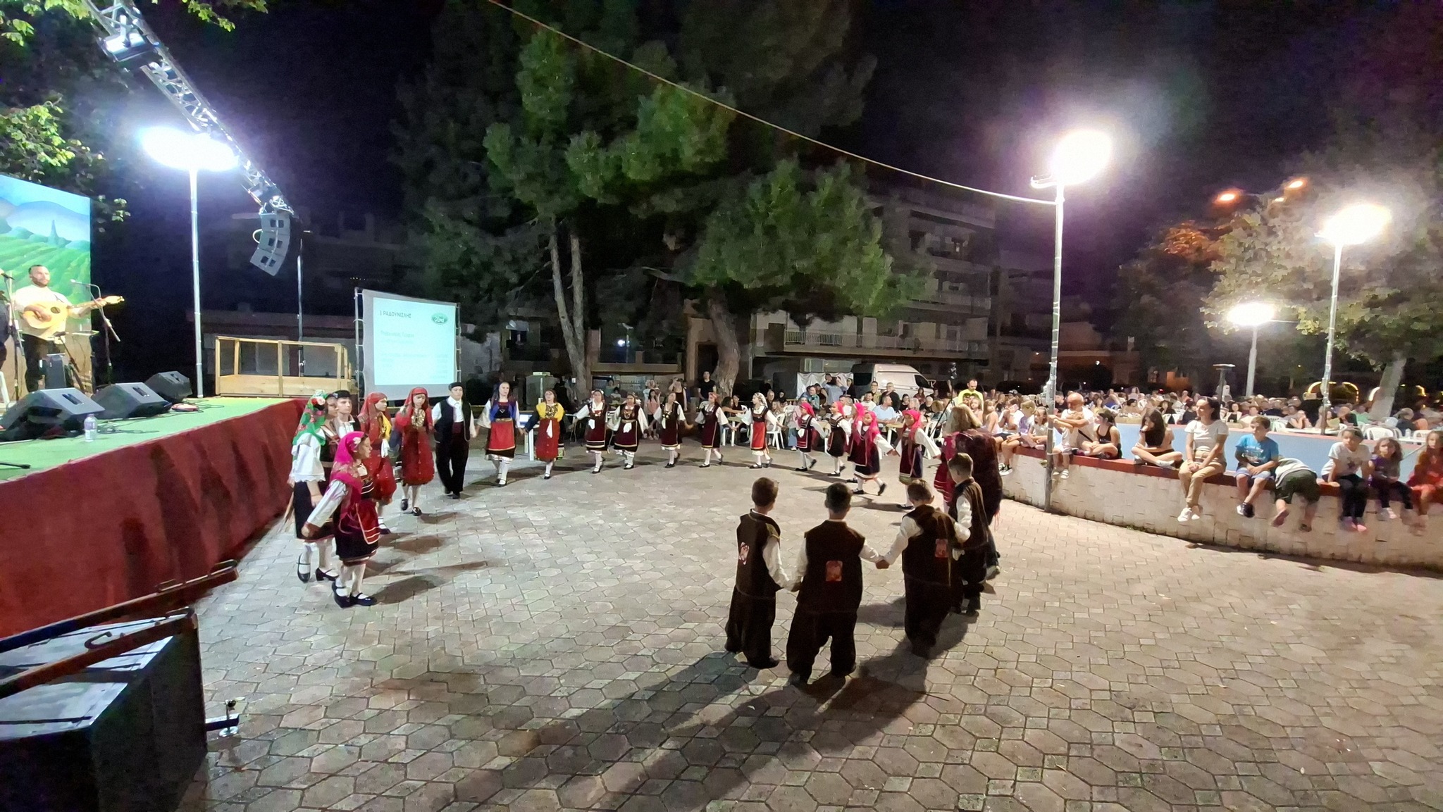 Λαμπρή έναρξη και κορύφωση σήμερα για τα Θρακικά Επιλήνια 2025 στην Πτολεμαΐδα ! (βίντεο - φωτογραφίες) - Eordaialive.com