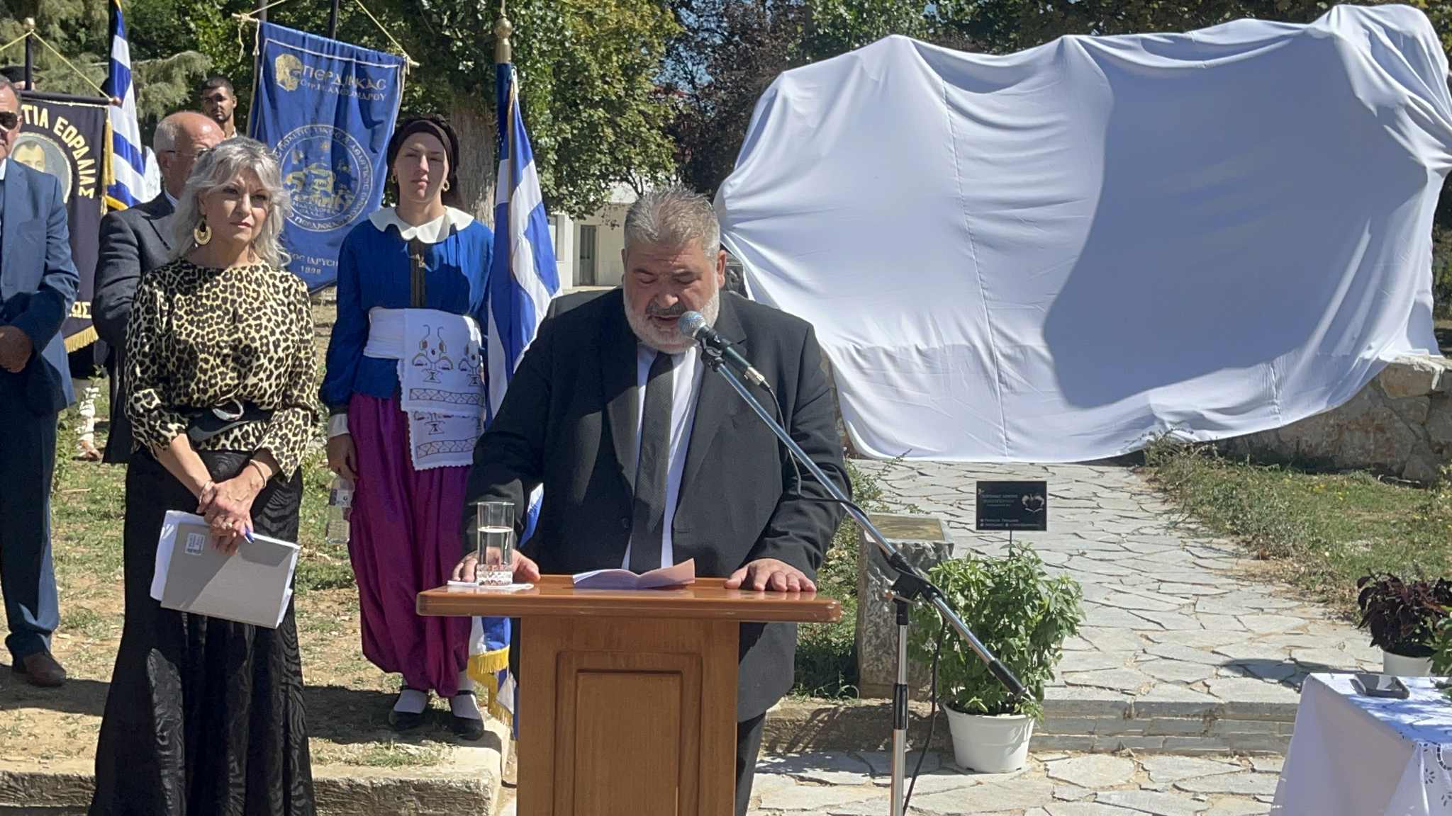 Η Πτολεμαΐδα τίμησε τη Μικρασιατική Καταστροφή με αποκαλυπτήρια μνημείου προσφύγων (βίντεο - φωτογραφίες) | Eordaialive.com Η Πτολεμαΐδα τίμησε τη Μικρασιατική Καταστροφή με αποκαλυπτήρια μνημείου προσφύγων (βίντεο - φωτογραφίες) - Eordaialive.com