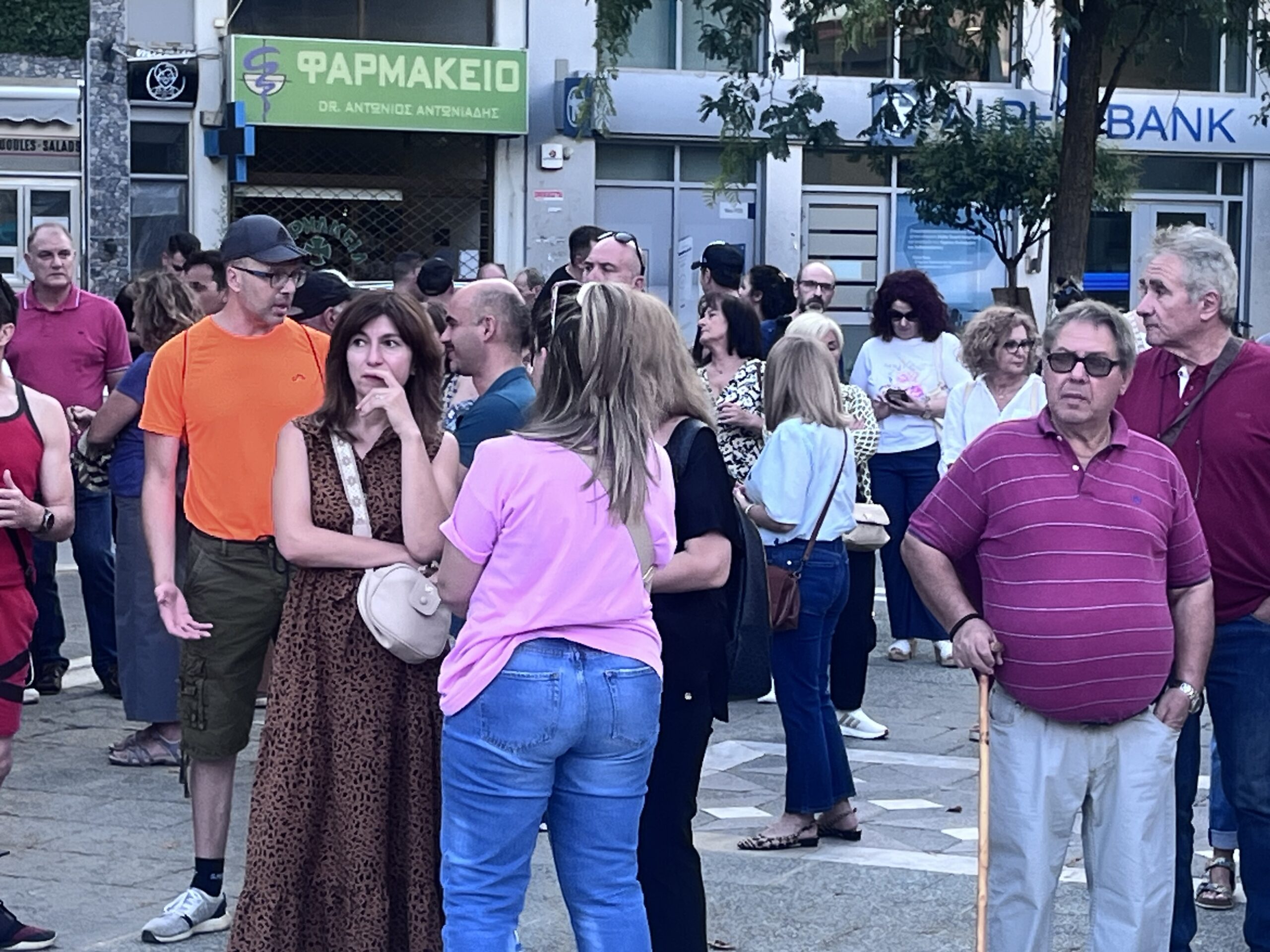 Δεν ξεχνάμε τα Τέμπη: Συγκίνηση και αλληλεγγύη στη συγκέντρωση της Πτολεμαΐδας (βίντεο - φωτογραφίες) | Eordaialive.com Δεν ξεχνάμε τα Τέμπη: Συγκίνηση και αλληλεγγύη στη συγκέντρωση της Πτολεμαΐδας (βίντεο - φωτογραφίες) - Eordaialive.com