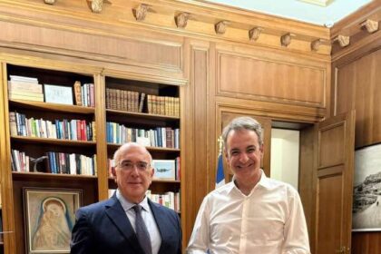 Μητσοτάκης προς Παπαδόπουλο: "Θα εξεταστούν όλες οι παράμετροι για τη μονάδα απορριμμάτων στη Δυτική Μακεδονία"