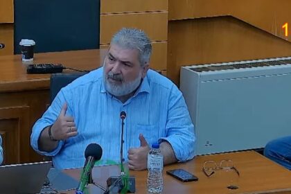 Καυστικός και οξύς ο Δήμαρχος Εορδαίας στην τοποθέτησή του στο Περιφερειακό Συμβούλιο για το θέμα της καύσης απορριμμάτων. Ακούστε τι είπε και για τα ιδιαίτερα τοξικά υπολείμματα της καύσης. (βίντεο)