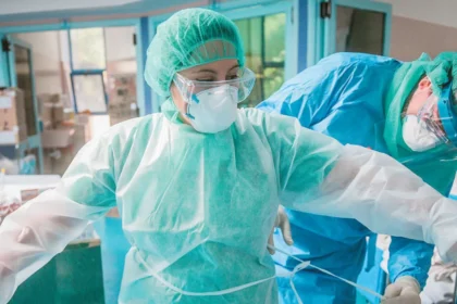 Διαβούλευση νομοσχέδιο νοσοκομεία και φάρμακα