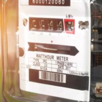 μείζον πρόβλημα έχουν γίνει οι ρευματοκλοπές, με τις απώλειες εκατομμυρίων ευρώ να επιβαρύνουν τους λογαριασμούς των συνεπών καταναλωτών