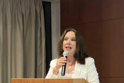 Καλλιόπη Βέττα: «Βιώσιμος και ανθεκτικός τουρισμός με επίκεντρο τον σεβασμό στους ανθρώπους και τον τόπο» - Παρέμβαση σε εκδήλωση στην Ρόδο