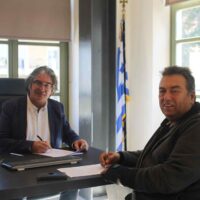 Υπογραφή σύμβασης για την επισκευή της αγροτικής οδοποιίας στο Τρανόβαλτο