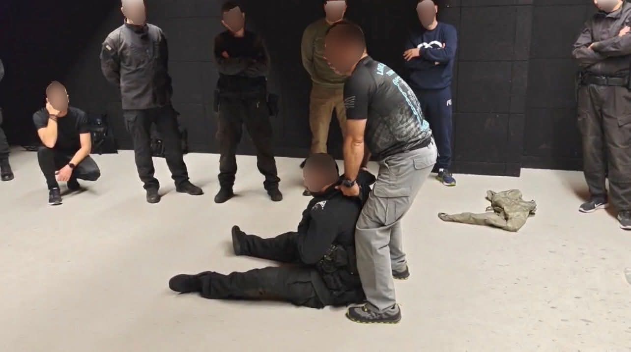 Σεμινάριο αντιμετώπισης τραυμάτων μάχης και παροχής πρώτων βοηθειών στην Ομάδα Δίκυκλης Αστυνόμευσης (ΔΙ.ΑΣ.) και της Ομάδας Πρόληψης και Καταστολής Εγκλήματος (Ο.Π.Κ.Ε.) | Eordaialive.com Σεμινάριο αντιμετώπισης τραυμάτων μάχης και παροχής πρώτων βοηθειών στην Ομάδα Δίκυκλης Αστυνόμευσης (ΔΙ.ΑΣ.) και της Ομάδας Πρόληψης και Καταστολής Εγκλήματος (Ο.Π.Κ.Ε.) - Eordaialive.com