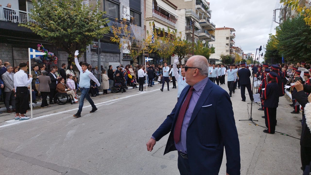 Η Περηφάνια της Πτολεμαΐδας: Η Παρέλαση της 28ης Οκτωβρίου ! (φωτορεπορταζ) | Eordaialive.com Η Περηφάνια της Πτολεμαΐδας: Η Παρέλαση της 28ης Οκτωβρίου ! (φωτορεπορταζ) - Eordaialive.com