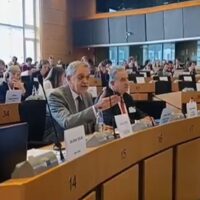 Π. Κουκουλόπουλος από τις Βρυξέλλες: «Να σπάσουμε το φορολογικό απυρόβλητο των ψηφιακών κολοσσών»