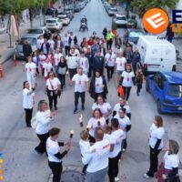 "Από ψηλά η «Φλόγα της Αγάπης»: Μαγευτικά πλάνα drone αποτυπώνουν την 23η Λαμπαδηδρομία Εθελοντών Αιμοδοτών στην Πτολεμαΐδα!" (βίντεο) - Eordaialive.com