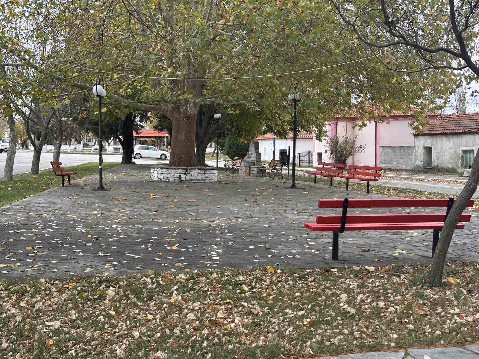 Συντήρηση παγκακίων & καθαρισμός Δημοτικών οικοπέδων σε όλη την επικράτεια του Δήμου Αμυνταίου | Eordaialive.com Συντήρηση παγκακίων & καθαρισμός Δημοτικών οικοπέδων σε όλη την επικράτεια του Δήμου Αμυνταίου - Eordaialive.com