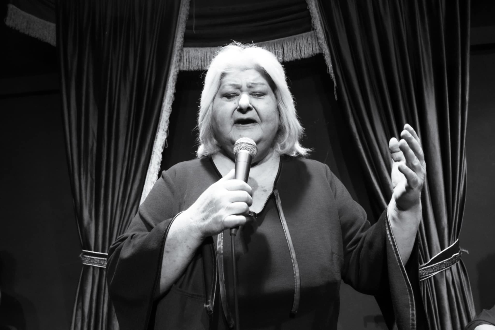 «Μαζόχα »: Τέσσερις τελευταίες παραστάσεις στην Εναλλακτική Σκηνή του ΔΗΠΕΘΕ Κοζάνης | Eordaialive.com «Μαζόχα »: Τέσσερις τελευταίες παραστάσεις στην Εναλλακτική Σκηνή του ΔΗΠΕΘΕ Κοζάνης - Eordaialive.com