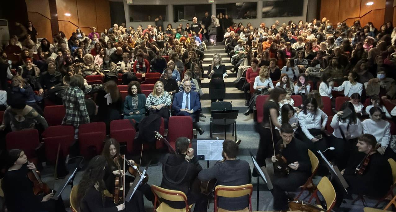 Mιχάλης Παπαδόπουλος : «Η Κυράνη του Δάσους» – Μια ξεχωριστή παράσταση που μίλησε στην ψυχή όλων μας! - Eordaialive.com