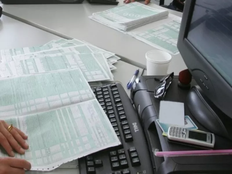 Ποιοι θα δουν μείωση ΕΝΦΙΑ το 2026 - Πότε θα αποσταλούν τα νέα εκκαθαριστικά