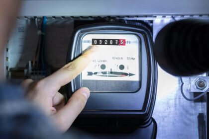 Ρευματοκλοπές: Η «κρυφή» χρέωση 60 ευρώ που πληρώνετε κάθε χρόνο στον λογαριασμό ρεύματος