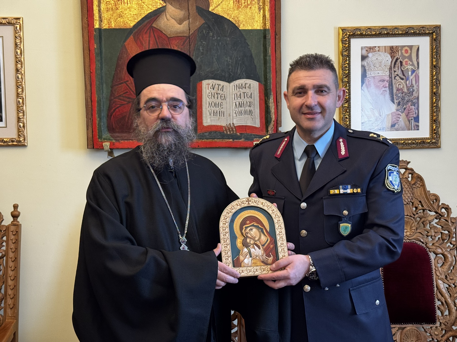 Εθιμοτυπική επίσκεψη του Νέου Γενικού Περιφερειακού Αστυνομικού Διευθυντή Δυτικής Μακεδονίας στο Μητροπολίτη Καστοριάς | Eordaialive.com Εθιμοτυπική επίσκεψη του Νέου Γενικού Περιφερειακού Αστυνομικού Διευθυντή Δυτικής Μακεδονίας στο Μητροπολίτη Καστοριάς - Eordaialive.com