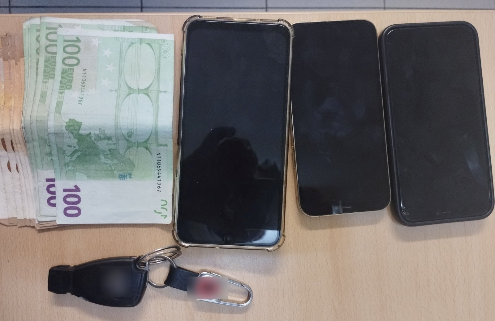 Εξάρθρωση Κυκλώματος Παράνομης Διακίνησης Αλλοδαπών στη Φλώρινα | Eordaialive.com Εξάρθρωση Κυκλώματος Παράνομης Διακίνησης Αλλοδαπών στη Φλώρινα - Eordaialive.com