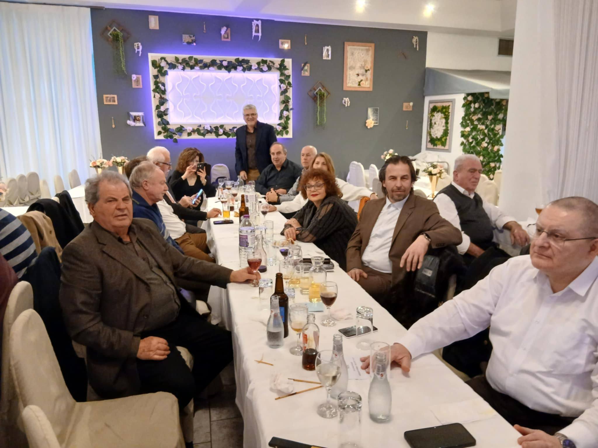 Οι Τροβαδούροι της Πτολεμαΐδας έκοψαν την πίτα τους με χορό και τραγούδι ! | Eordaialive.com Οι Τροβαδούροι της Πτολεμαΐδας έκοψαν την πίτα τους με χορό και τραγούδι ! - Eordaialive.com