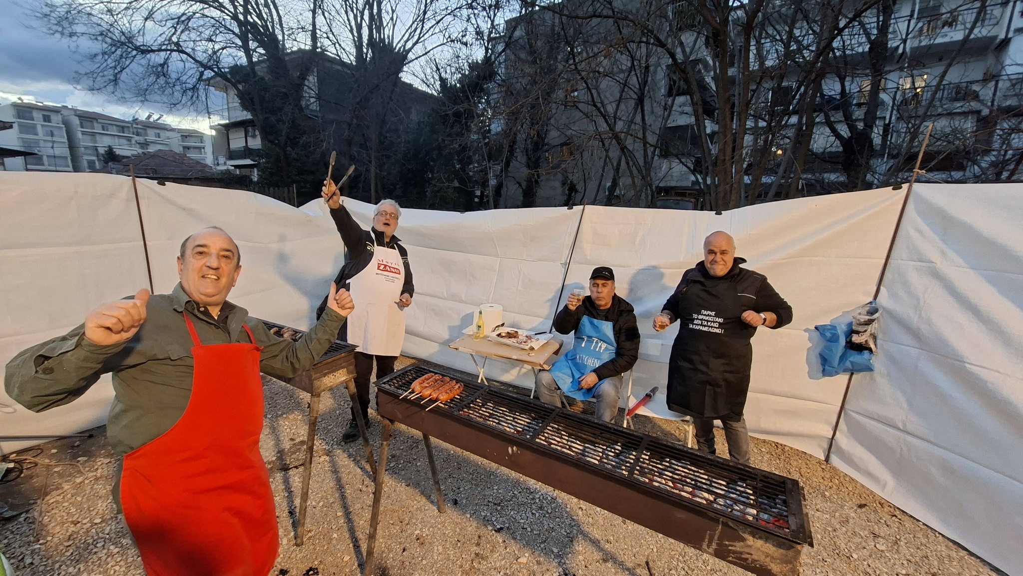 Αποκριάτικο Γλέντι Θρακικής Εστίας Εορδαίας: Ζωντάνια και Παράδοση στην Πλατεία Σαράντη Αρχιγένη! | Eordaialive.com Αποκριάτικο Γλέντι Θρακικής Εστίας Εορδαίας: Ζωντάνια και Παράδοση στην Πλατεία Σαράντη Αρχιγένη! - Eordaialive.com