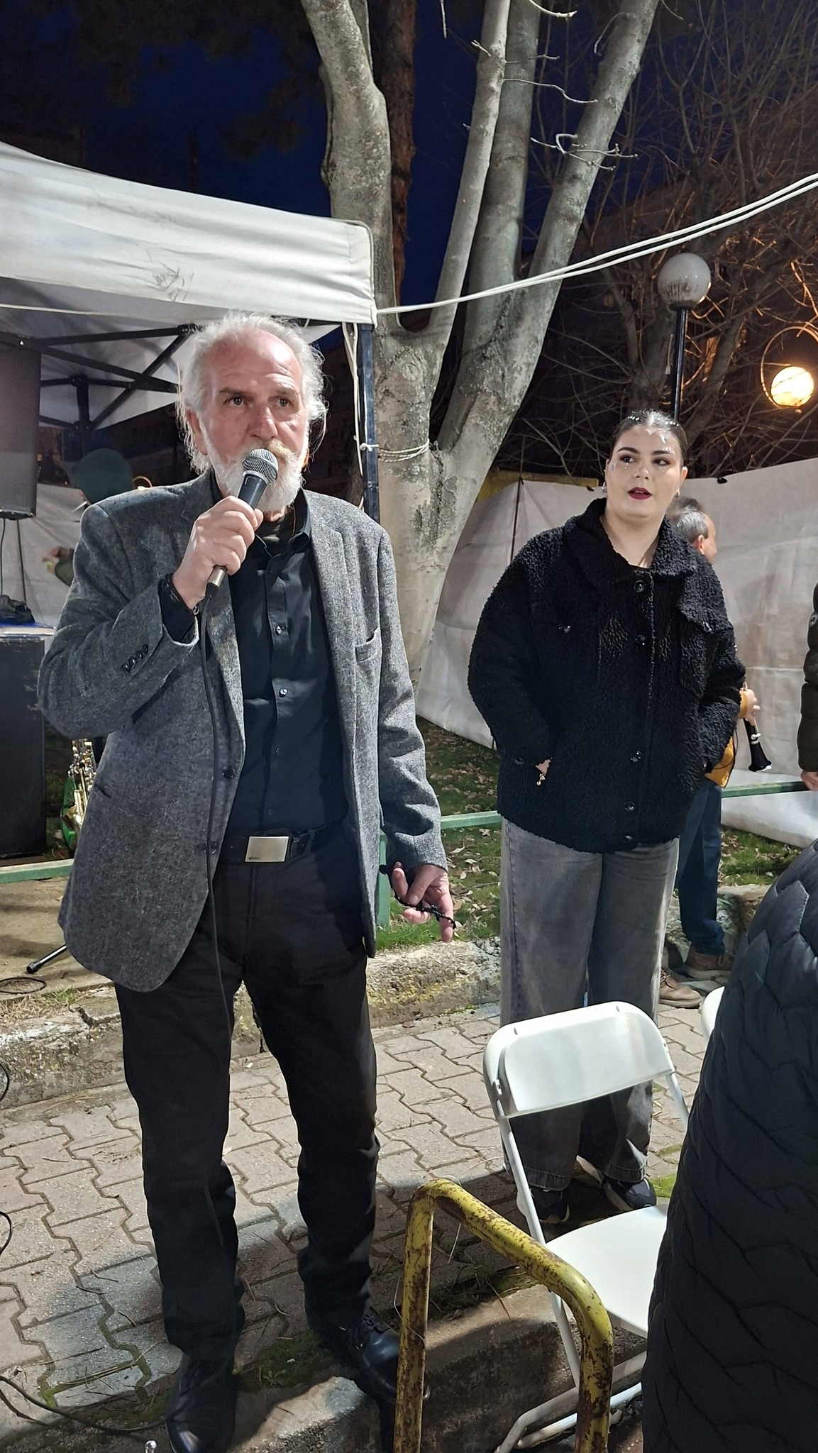 Αποκριάτικο Γλέντι Θρακικής Εστίας Εορδαίας: Ζωντάνια και Παράδοση στην Πλατεία Σαράντη Αρχιγένη! | Eordaialive.com Αποκριάτικο Γλέντι Θρακικής Εστίας Εορδαίας: Ζωντάνια και Παράδοση στην Πλατεία Σαράντη Αρχιγένη! - Eordaialive.com