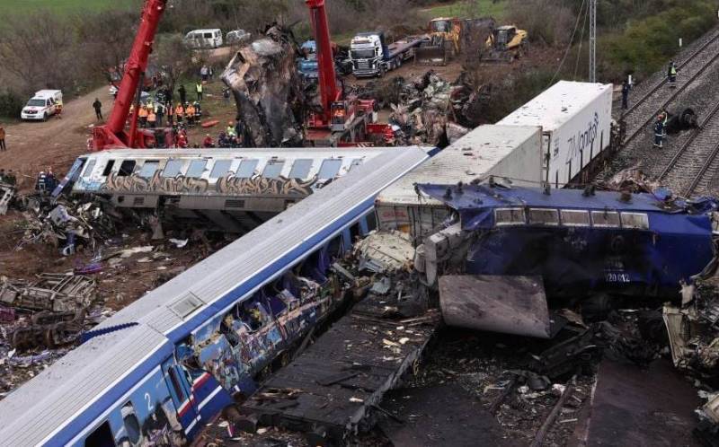 Κάλεσμα Σωματείων και Φορέων Εορδαίας Όλοι στην απεργιακή συγκέντρωση το Σάββατο 28 Φλεβάρη