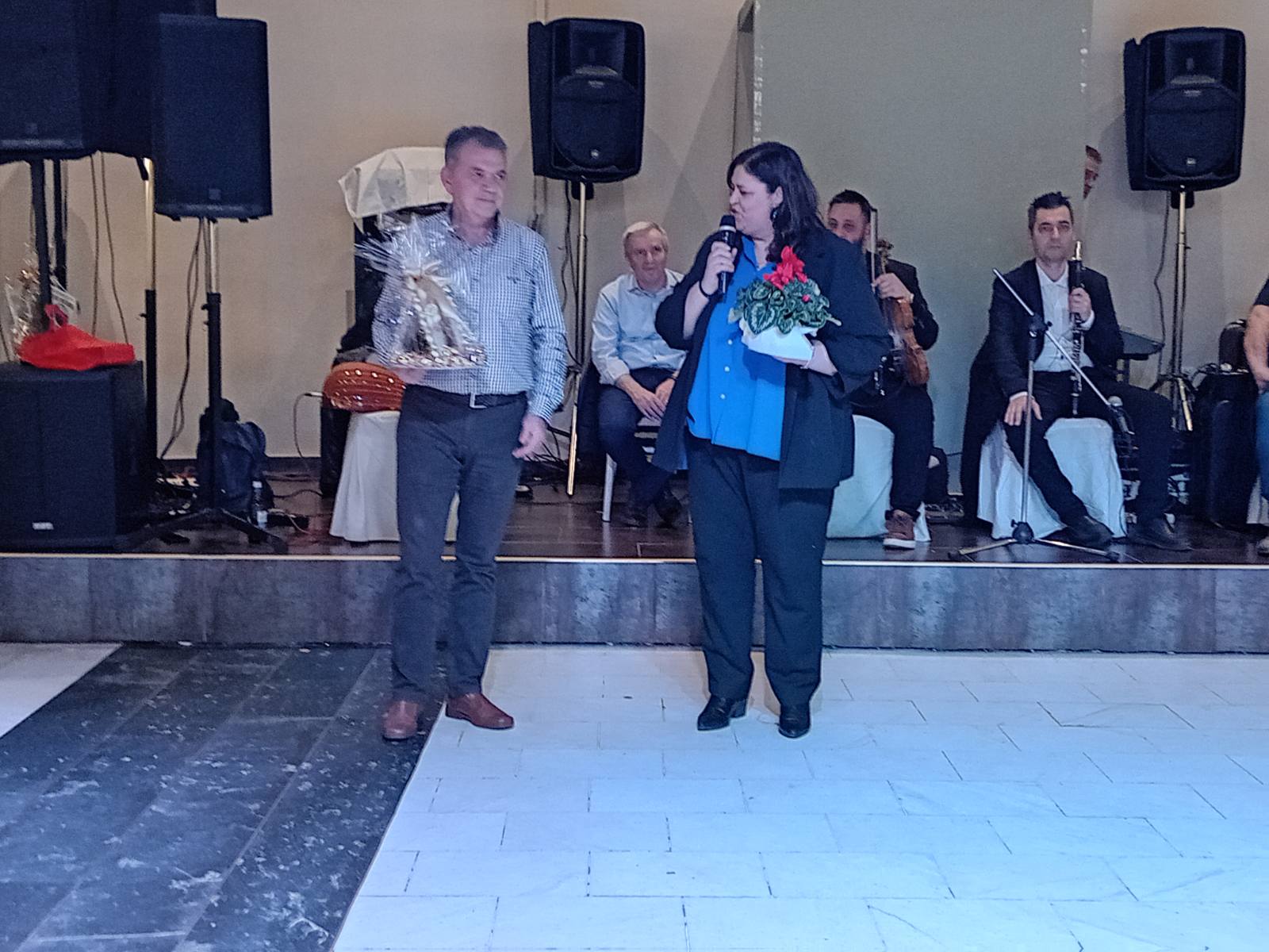 Γρεβενιώτικοι ρυθμοί και αυθεντικό κέφι πλημμύρισαν την Κοζάνη: Εντυπωσιακή η «Βραδιά Γρεβενών» από τον Σύλλογο "Ο Αιμιλιανός" - Eordaialive.com