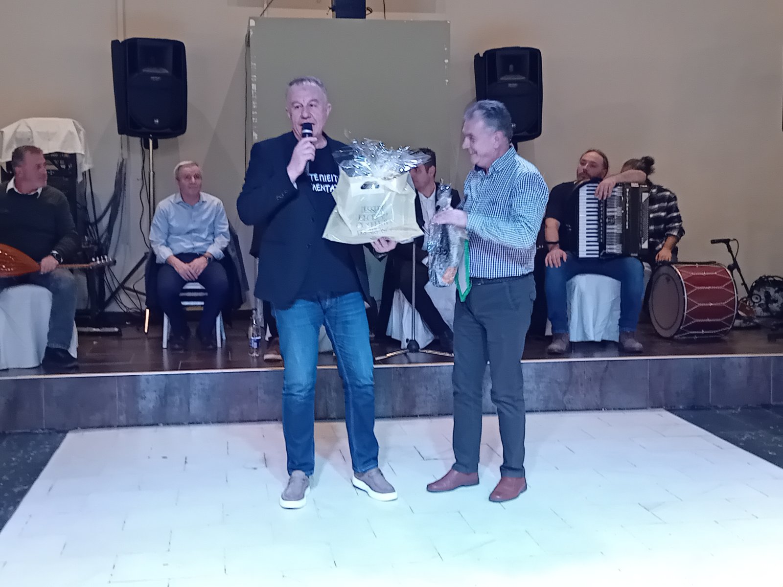 Γρεβενιώτικοι ρυθμοί και αυθεντικό κέφι πλημμύρισαν την Κοζάνη: Εντυπωσιακή η «Βραδιά Γρεβενών» από τον Σύλλογο "Ο Αιμιλιανός"