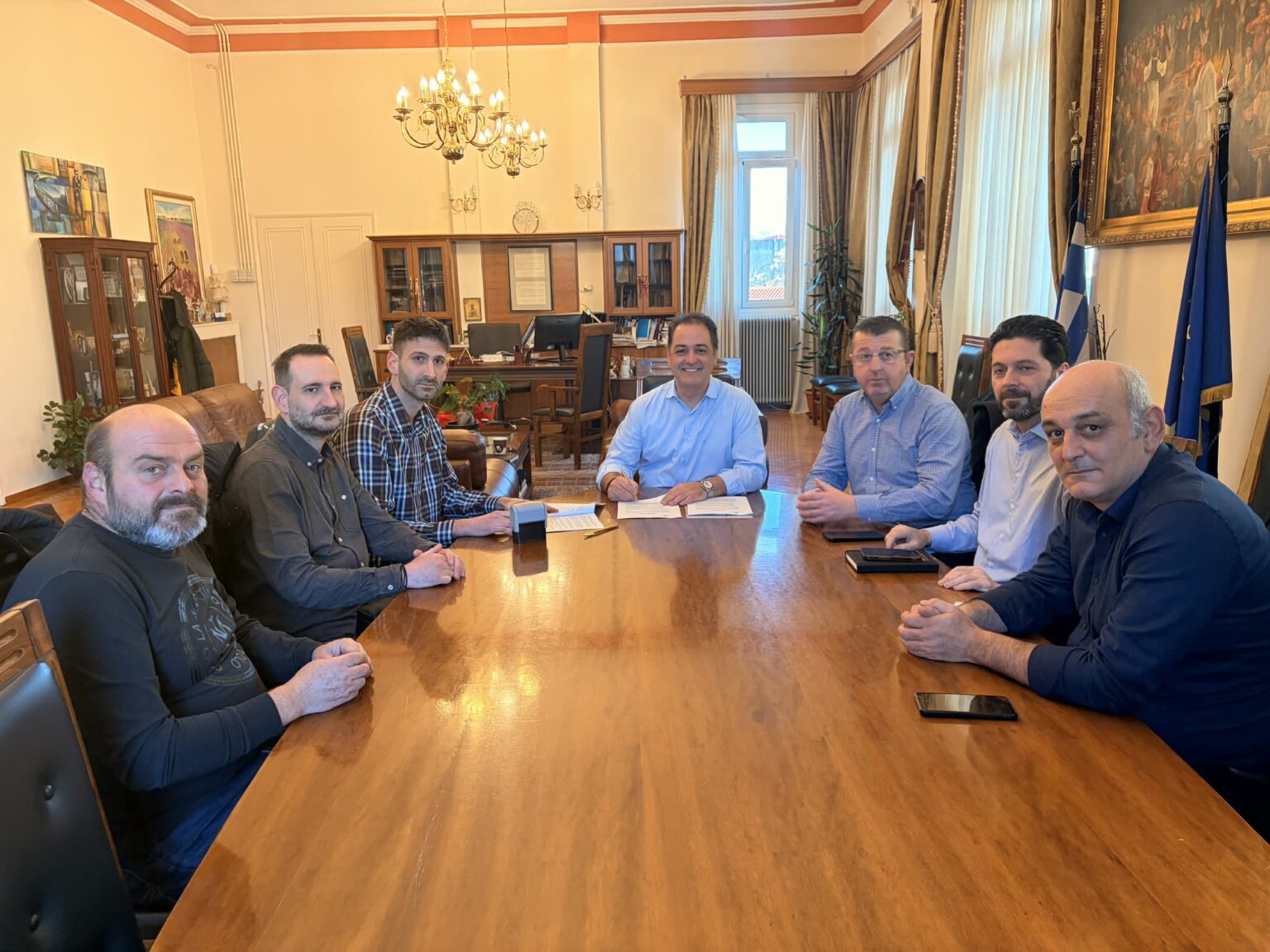 Δήμος Κοζάνης: Υπογραφή σύμβασης για την κατασκευή παιδικής χαράς στην Κοινότητα Τετραλόφου