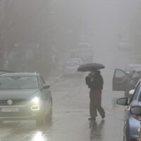 Επιμένει η κακοκαιρία και την Παρασκευή: Καταιγίδες, χαλαζοπτώσεις και ισχυροί άνεμοι