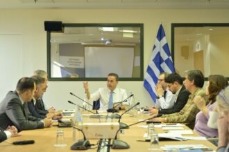 Plan B: Θα επιστρατευτούν οι λιγνιτικές μονάδες, για όσο διάστημα χρειαστεί ώστε να μην υπάρξει πρόβλημα στο σύστημα τροφοδοσίας της χώρας, μεταθέτοντας για αργότερα το σβήσιμο τους, το οποίο προγραμματίζεται για φέτος αν υπάρξει κακό σενάριο μιας νέας ενεργειακής κρίσης