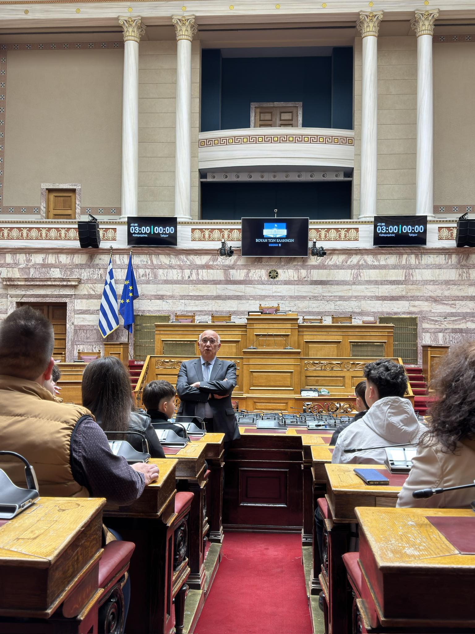 Μιχάλης Παπαδόπουλος : Στη Βουλή των Ελλήνων με το Γυμνάσιο Γαλατινής - Eordaialive.com