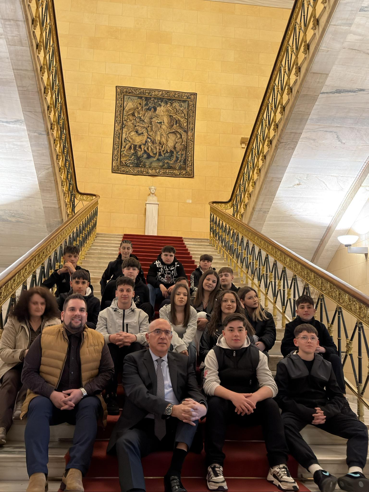 Μιχάλης Παπαδόπουλος : Στη Βουλή των Ελλήνων με το Γυμνάσιο Γαλατινής