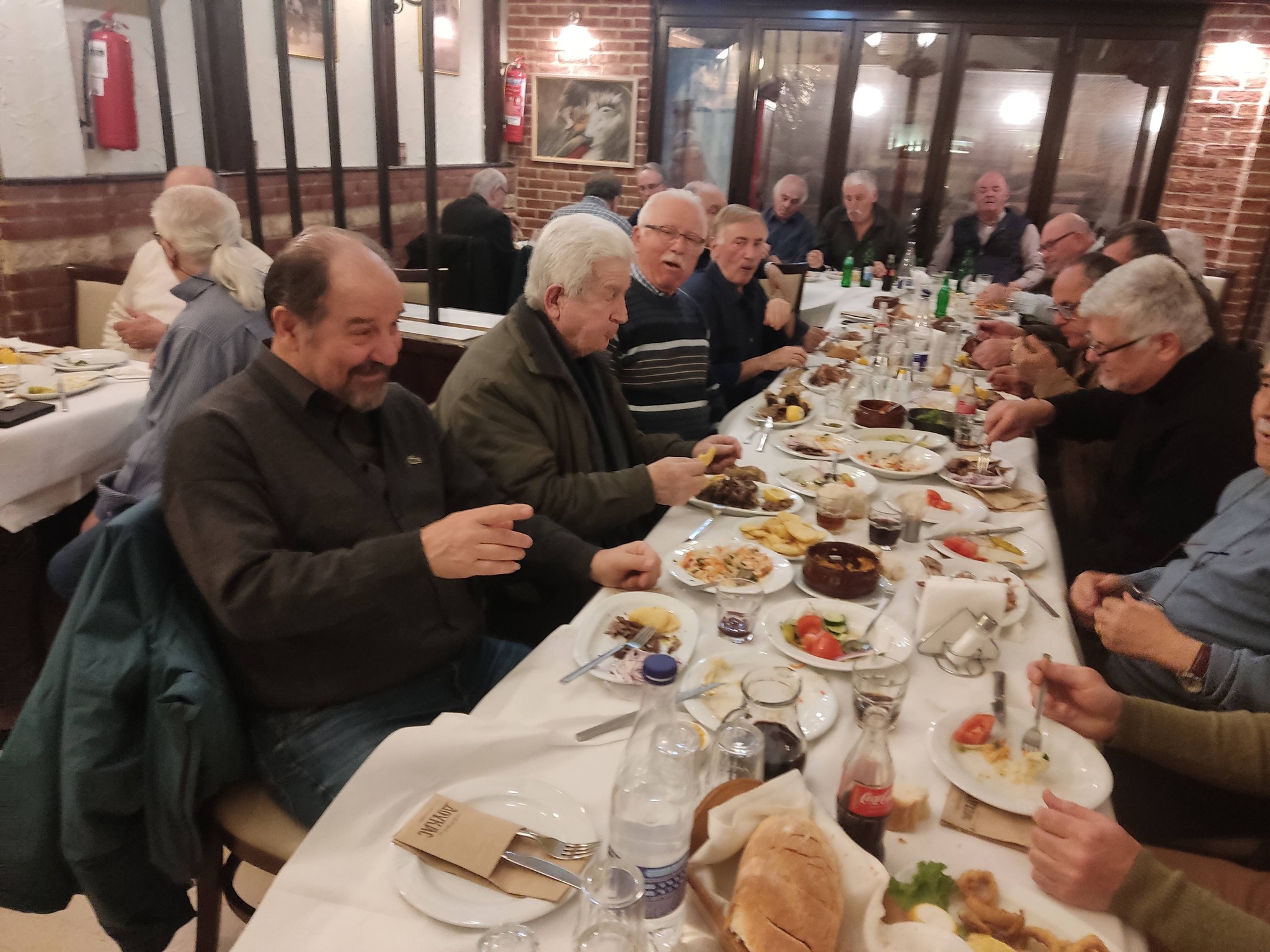 Οι Τροβαδούροι της Πτολεμαΐδας γέμισαν με μελωδίες και κέφι την ταβέρνα «Δούκας» - Eordaialive.com