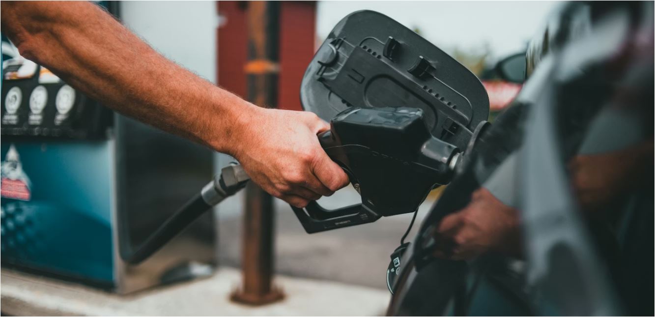 Βενζίνη: Σε ποια περίπτωση η μέση τιμή θα φτάσει τα 2,50 ευρώ το λίτρο σύμφωνα με τους πρατηριούχους