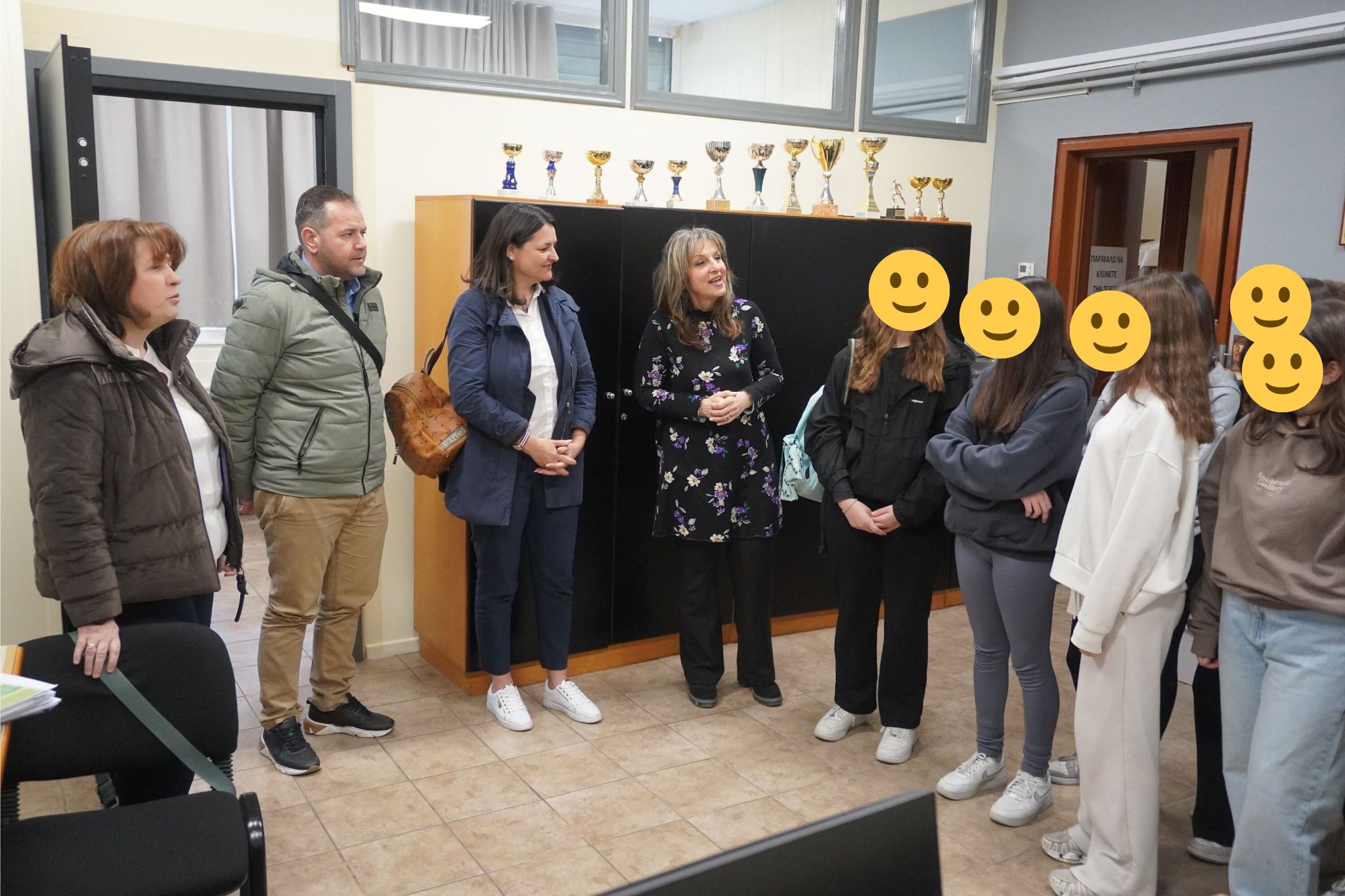 Ευχαριστήριο Δήμου Κοζάνης στο ΔΗΜ.Ω.Σ Γυμνάσιο Κοζάνης για την πράξη αλληλεγγύης του σχολείου υπέρ των συνδημοτών μας που έχουν ανάγκη (Φωτογραφίες) | Eordaialive.com Ευχαριστήριο Δήμου Κοζάνης στο ΔΗΜ.Ω.Σ Γυμνάσιο Κοζάνης για την πράξη αλληλεγγύης του σχολείου υπέρ των συνδημοτών μας που έχουν ανάγκη (Φωτογραφίες) - Eordaialive.com