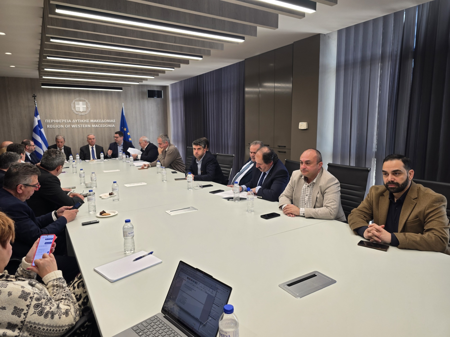 Περιφέρεια Δυτικής Μακεδονίας Υποδοχή κυβερνητικού κλιμακίου από τον Περιφερειάρχη Γιώργο Αμανατίδη (Φωτογραφίες και βίντεο δηλώσεων) - Eordaialive.com