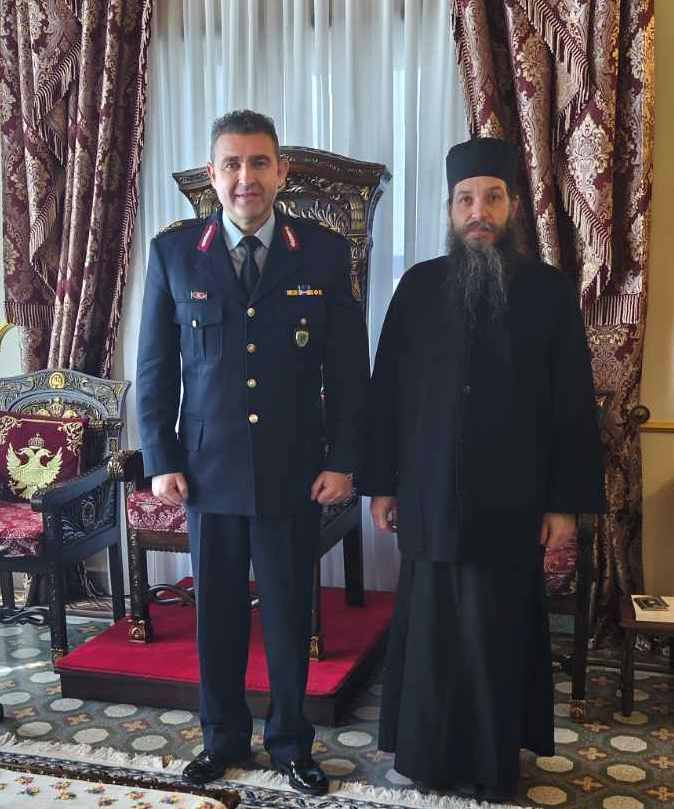 Εθιμοτυπική επίσκεψη του Γενικού Περιφερειακού Αστυνομικού Διευθυντή Δυτικής Μακεδονίας στον Μητροπολίτη Σισανίου & Σιατίστης