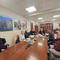 Υπογραφή Σύμβασης για το έργο: «Εξειδικευμένες Εργασίες Δεκαετούς Συντήρησης & Αποκατάστασης Ζημιών Λιμναίων Υποδομών Πολυφύτου»