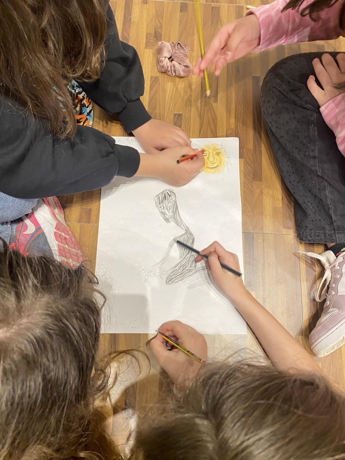 Δήμος Κοζάνης: Τα παιδιά συναντούν τη Βάσω Κατράκη - Διαδραστικές περιηγήσεις στην Κοβεντάρειο Δημοτική Βιβλιοθήκη (Φωτογραφίες) - Eordaialive.com