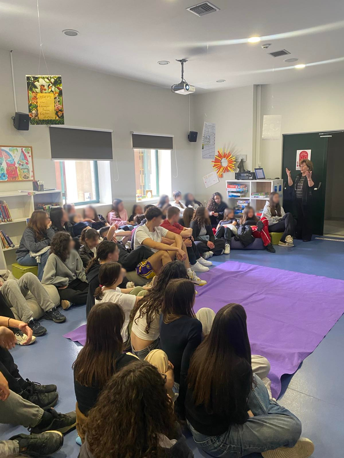 Δήμος Κοζάνης: Τα παιδιά συναντούν τη Βάσω Κατράκη - Διαδραστικές περιηγήσεις στην Κοβεντάρειο Δημοτική Βιβλιοθήκη (Φωτογραφίες) - Eordaialive.com