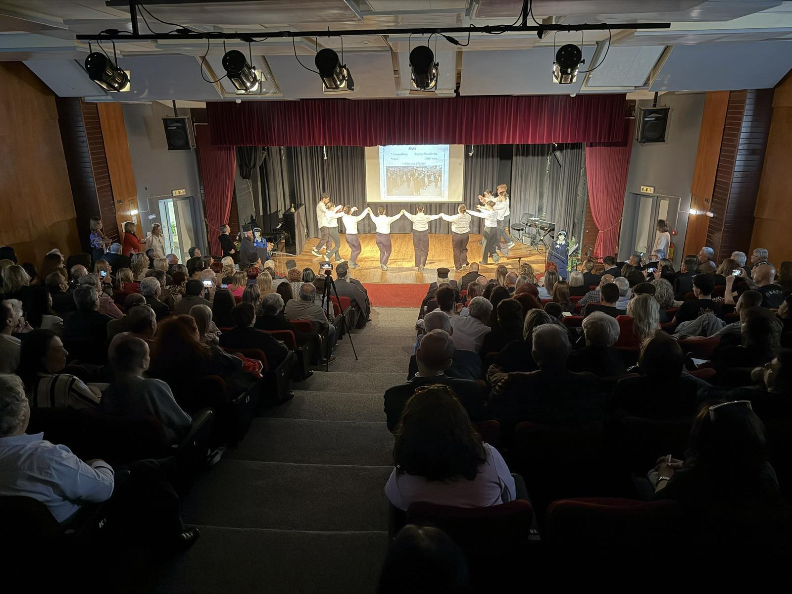 Μιχάλης Παπαδόπουλος στην εκδήλωση για τα 50 χρόνια του 1ου Λυκείου Πτολεμαΐδας: «Πρωταγωνιστές τα παιδιά μας, η ελπίδα για το μέλλον» - Eordaialive.com