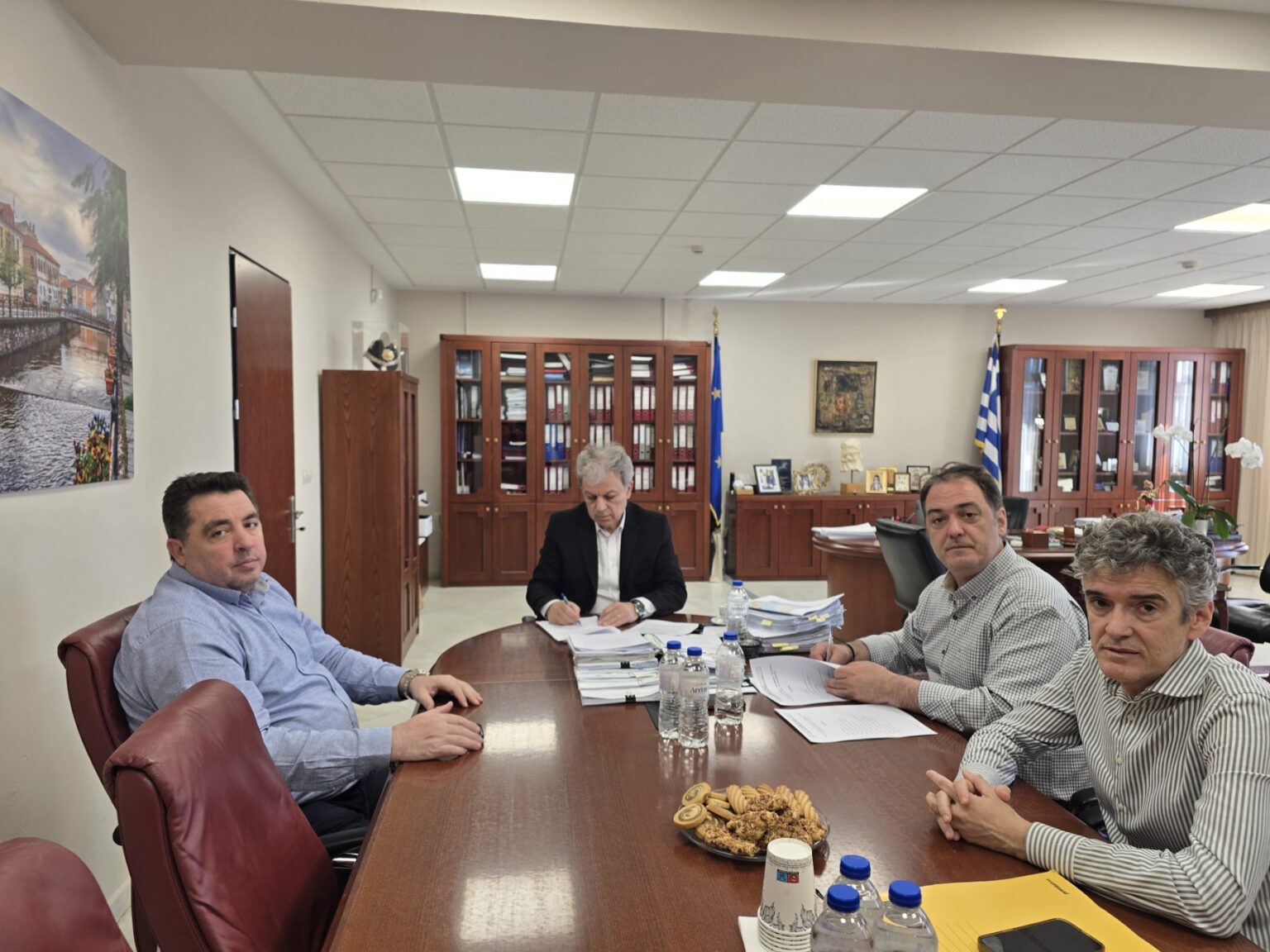 Περιφέρεια Δυτικής Μακεδονίας- Υπογραφή Προγραμματικής Σύμβασης για την Αξιοποίηση του Αντλιοστασίου της Γεώτρησης στο Γήπεδο Ποδοσφαίρου Λευκόβρυσης