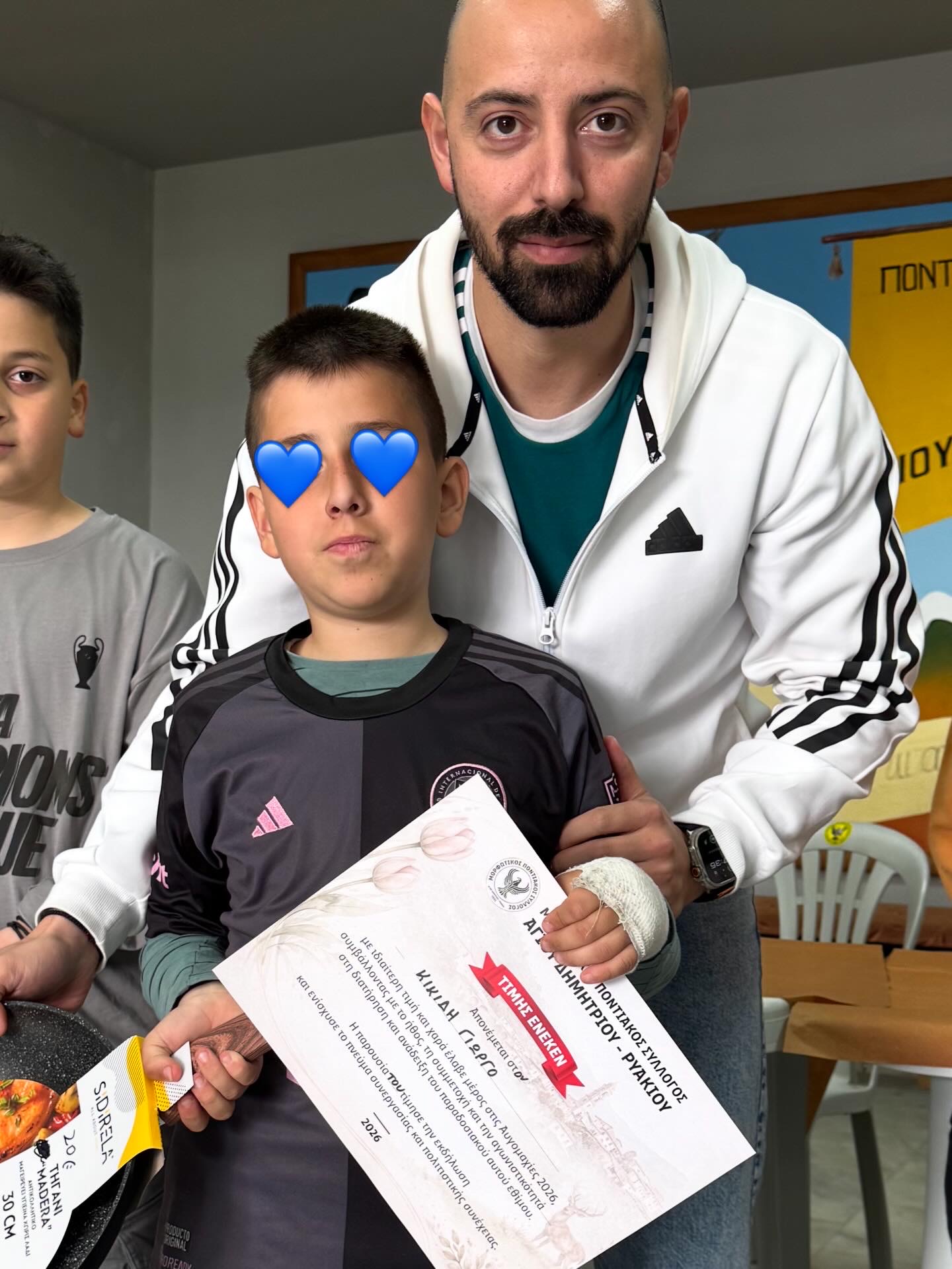 Έσπασαν τα αυγά στον Άγιο Δημήτριο: Δείτε ποιοι κέρδισαν στις Αυγομαχίες και ποιοι πήραν... το τηγάνι! | Eordaialive.com Έσπασαν τα αυγά στον Άγιο Δημήτριο: Δείτε ποιοι κέρδισαν στις Αυγομαχίες και ποιοι πήραν... το τηγάνι! - Eordaialive.com