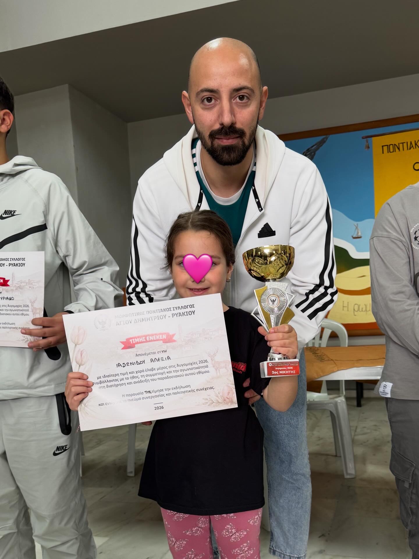 Έσπασαν τα αυγά στον Άγιο Δημήτριο: Δείτε ποιοι κέρδισαν στις Αυγομαχίες και ποιοι πήραν... το τηγάνι! | Eordaialive.com Έσπασαν τα αυγά στον Άγιο Δημήτριο: Δείτε ποιοι κέρδισαν στις Αυγομαχίες και ποιοι πήραν... το τηγάνι! - Eordaialive.com