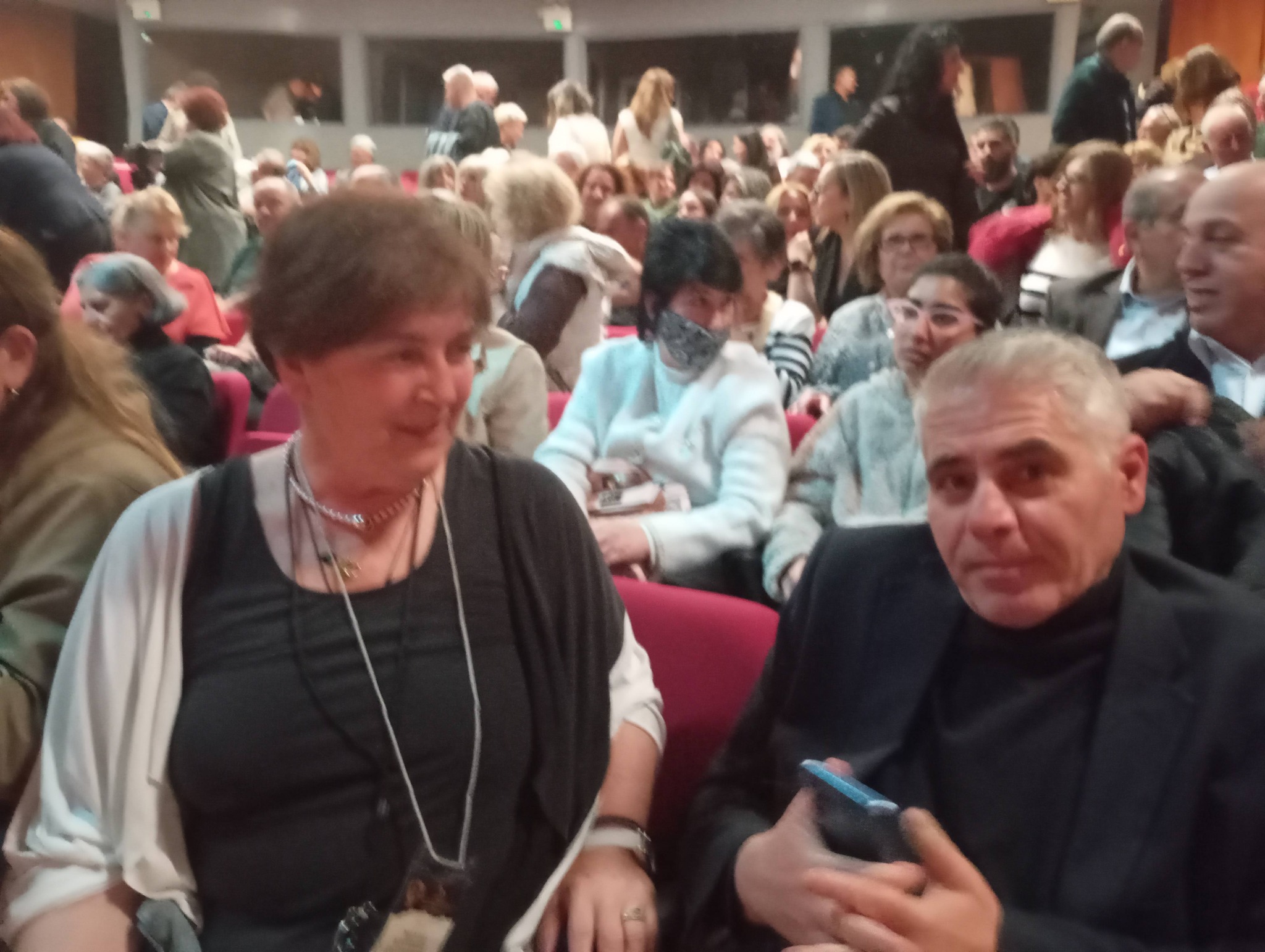 Βαμβακίδης μάγεψε και συγκίνησε ως «Ροδάφ'νον» - Δυνατή συνέχεια για το 2ο Φεστιβάλ Ποντιακού Θεάτρου στην Πτολεμαΐδα | Eordaialive.com Βαμβακίδης μάγεψε και συγκίνησε ως «Ροδάφ'νον» - Δυνατή συνέχεια για το 2ο Φεστιβάλ Ποντιακού Θεάτρου στην Πτολεμαΐδα - Eordaialive.com