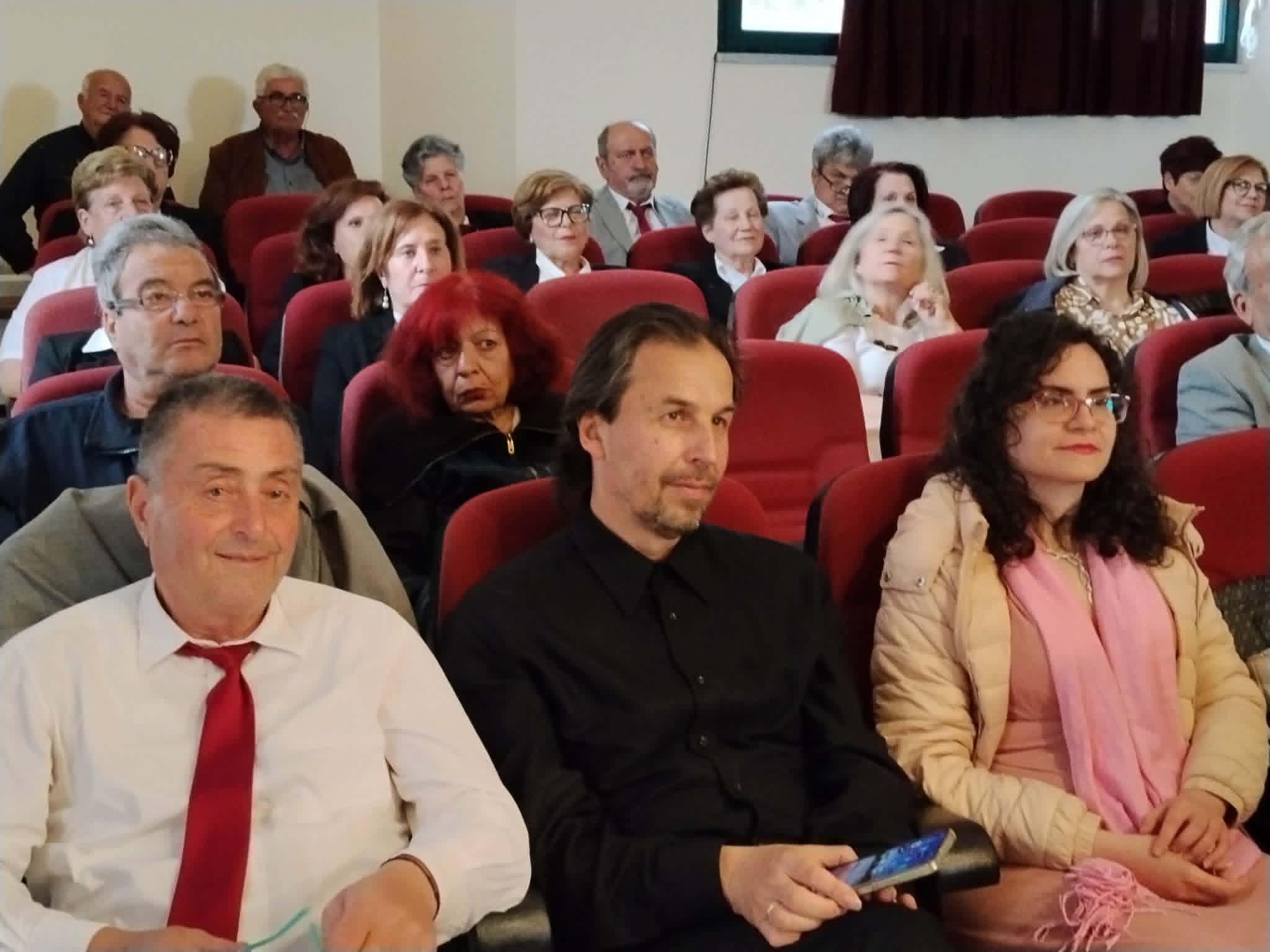 Η Πτολεμαΐδα στο επίκεντρο της μνήμης για την Άλωση - Πέντε χορωδίες συγκλόνισαν το κοινό στη μεγάλη βραδιά του Συλλόγου Μικρασιατών | Eordaialive.com Η Πτολεμαΐδα στο επίκεντρο της μνήμης για την Άλωση - Πέντε χορωδίες συγκλόνισαν το κοινό στη μεγάλη βραδιά του Συλλόγου Μικρασιατών - Eordaialive.com