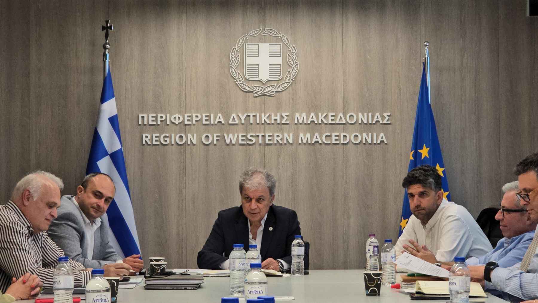 Περιφέρεια Δυτικής Μακεδονίας - Σύσκεψη για τον σχεδιασμό στρατηγικών κατευθύνσεων ενόψει της νέας προγραμματικής περιόδου | Eordaialive.com Περιφέρεια Δυτικής Μακεδονίας - Σύσκεψη για τον σχεδιασμό στρατηγικών κατευθύνσεων ενόψει της νέας προγραμματικής περιόδου - Eordaialive.com